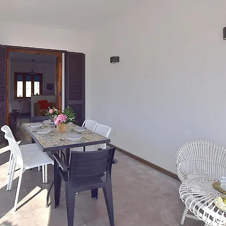 2 Bedroom Gorgeous In Apartamento *