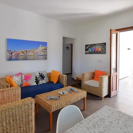 Apartamento 2 Bedroom Gorgeous In *