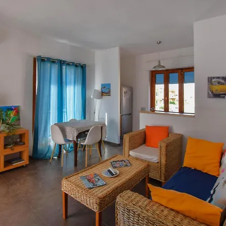2 Bedroom Gorgeous In *