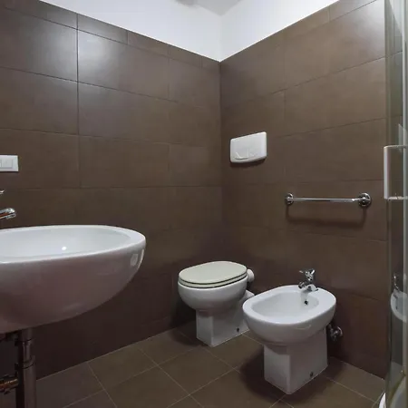 2 Bedroom Gorgeous In
